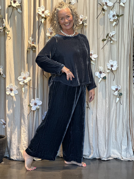 2074 Esme Velvet Pant DB